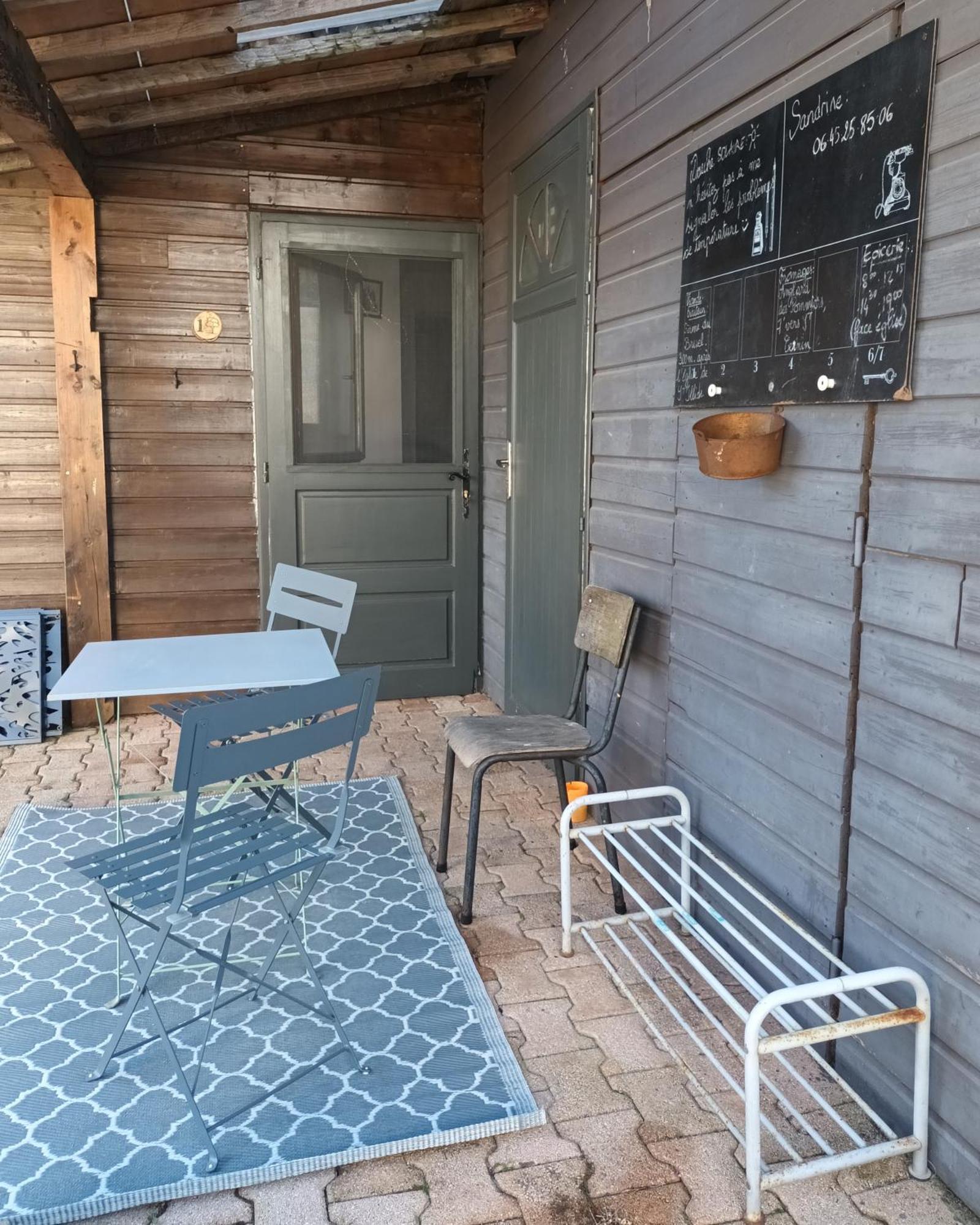 Le Miraillet, Chambre Hote Saint-Illide エクステリア 写真